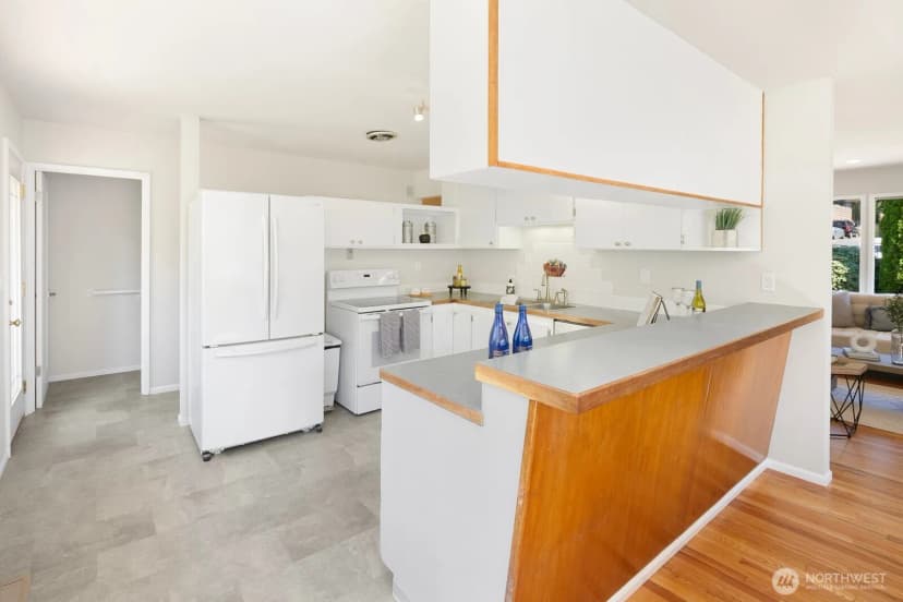 Property photo for 4910 W View Drive, Everett photo 8