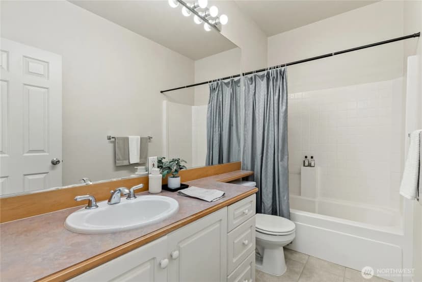 Property photo for 513 S 46th Place, Renton photo 28