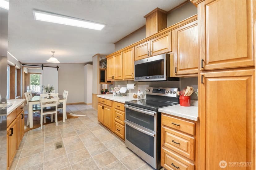 Property photo for 13815 299th Avenue E, Buckley photo 7