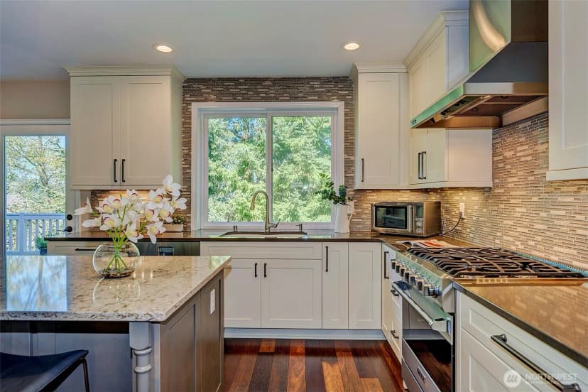 Property photo for 16602 Se 57th Place, Bellevue photo 13