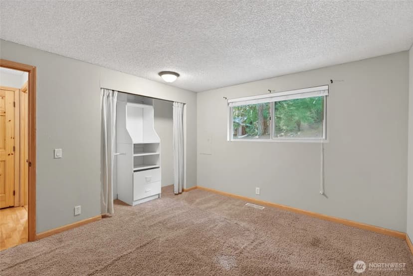 Property photo for 196 Sudden Valley Drive, Bellingham photo 11