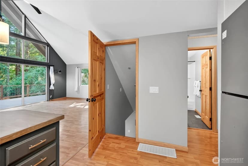Property photo for 196 Sudden Valley Drive, Bellingham photo 14