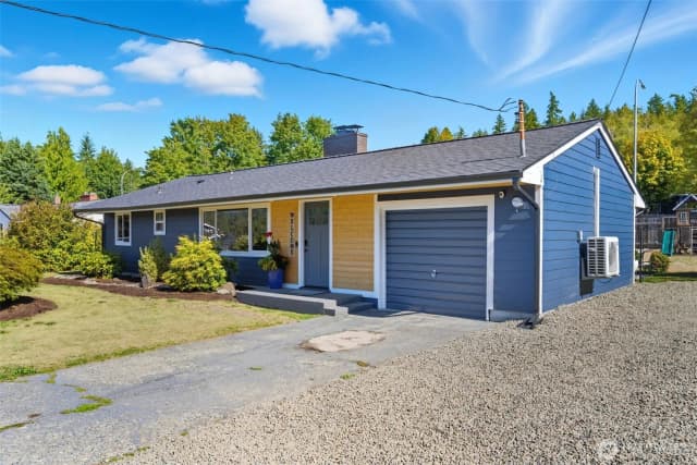 Property photo for 6516 Lake Drive, Bremerton photo 2