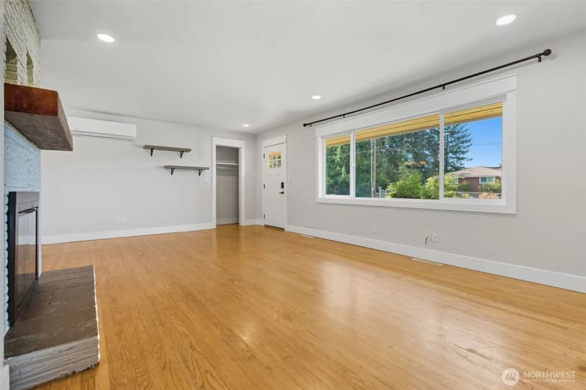 Property photo for 6516 Lake Drive, Bremerton photo 7