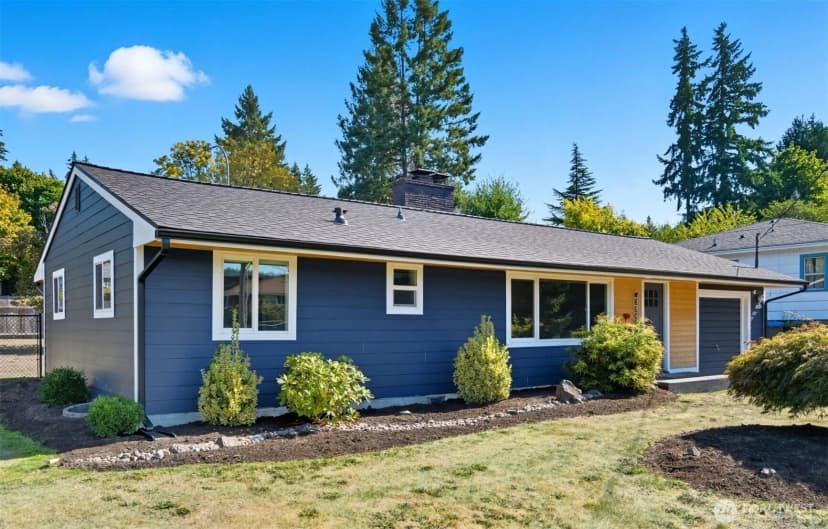 Property photo for 6516 Lake Drive, Bremerton photo 3