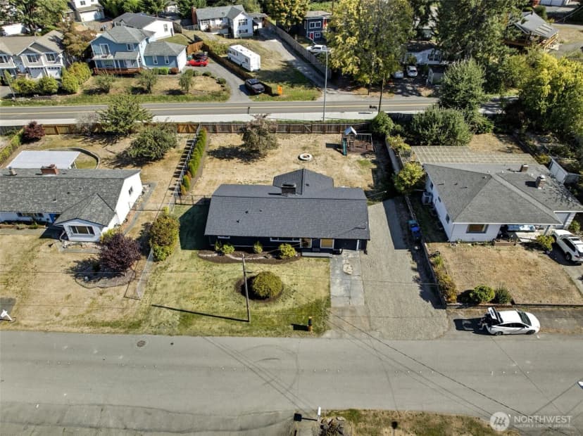 Property photo for 6516 Lake Drive, Bremerton photo 37