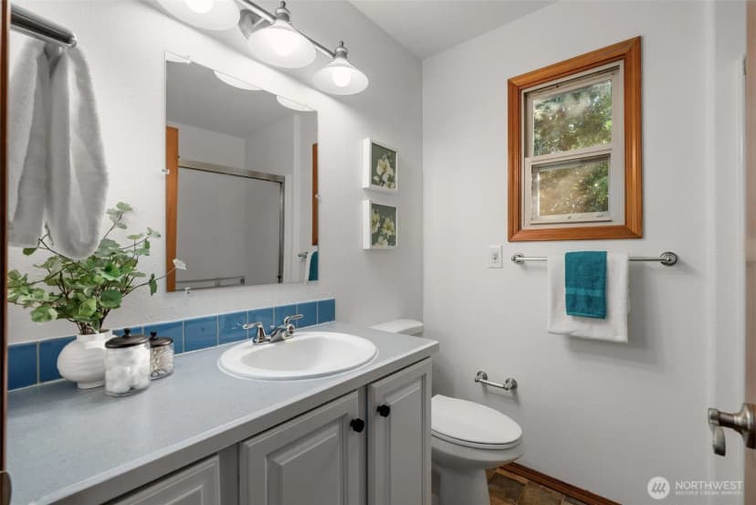 Property photo for 2438 S 116th Street, Burien photo 12