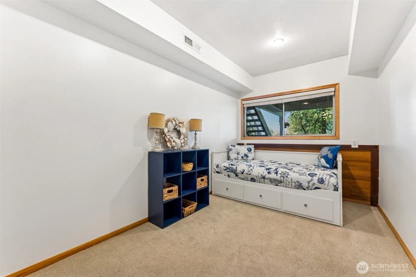 Property photo for 15602 26th Avenue Sw, Burien photo 13