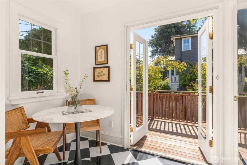 Property photo for 123 Ne 77th Street, Seattle photo 9