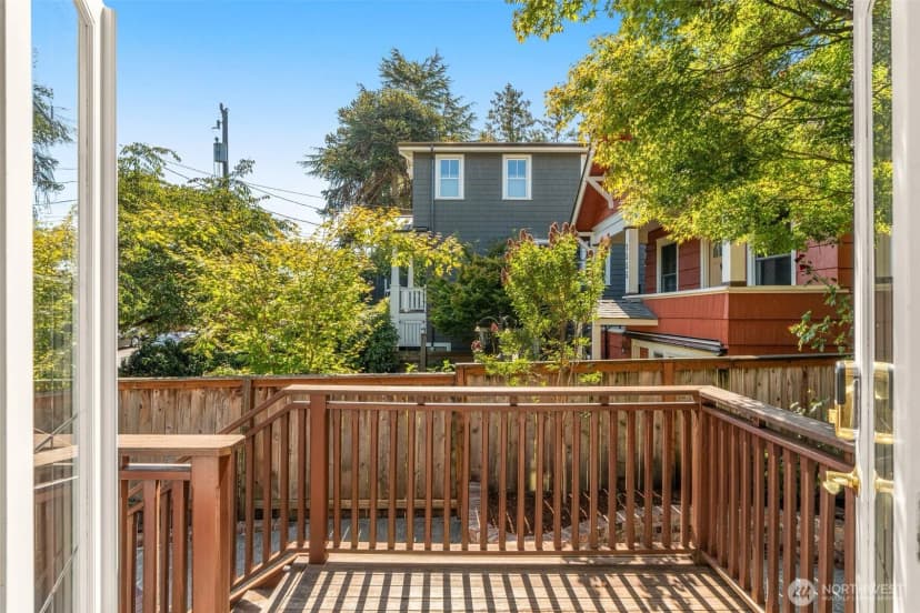 Property photo for 123 Ne 77th Street, Seattle photo 10