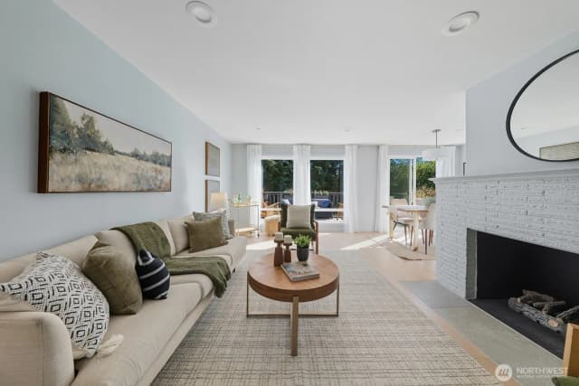 Property photo for 9514 44th Avenue Ne, Seattle photo 4