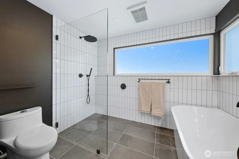 Property photo for 9514 44th Avenue Ne, Seattle photo 18