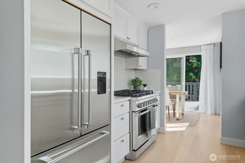 Property photo for 9514 44th Avenue Ne, Seattle photo 12