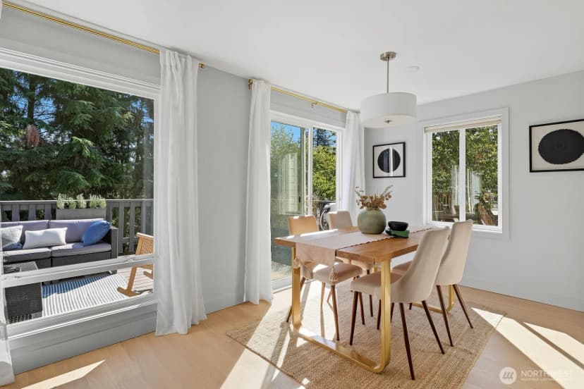 Property photo for 9514 44th Avenue Ne, Seattle photo 10