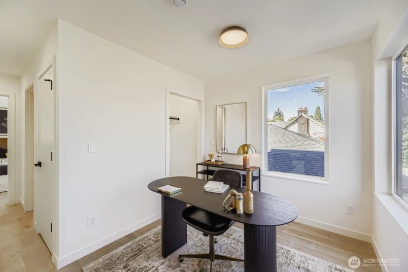 Property photo for 5717 35th Avenue Ne #b, Seattle photo 15