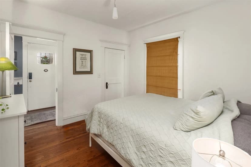 Property photo for 2816 11th Avenue W, Seattle photo 17