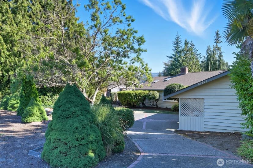 Property photo for 12455 Se 26th Place, Bellevue photo 33