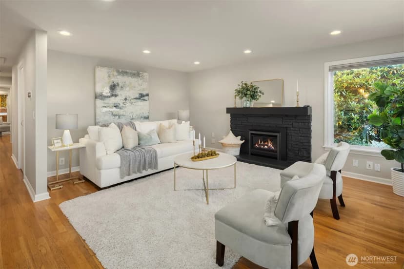 Property photo for 3257 37th Avenue Sw, Seattle photo 4