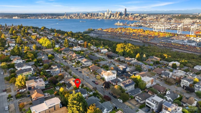 Property photo for 3257 37th Avenue Sw, Seattle photo 36