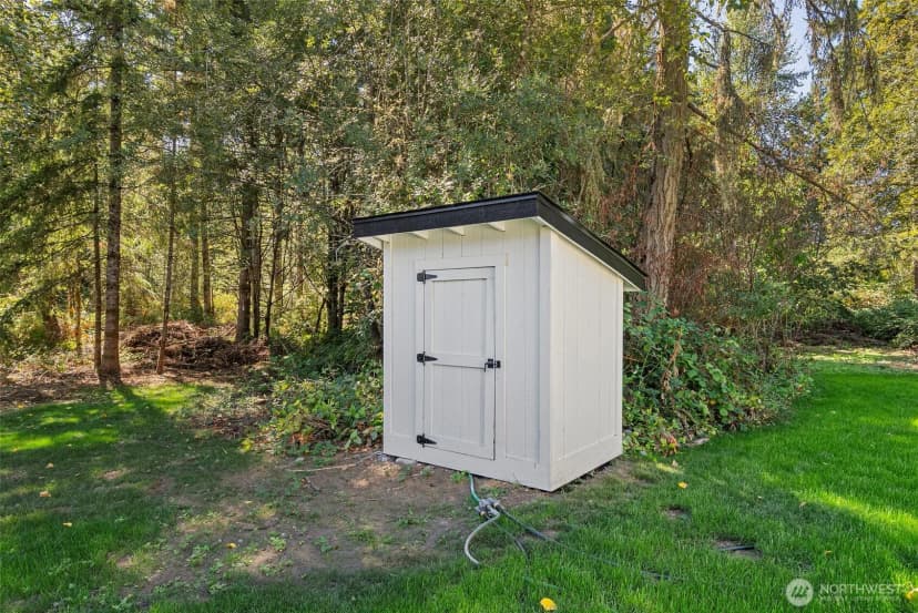 Property photo for 7132 Hawks Prairie Road Ne, Olympia photo 24