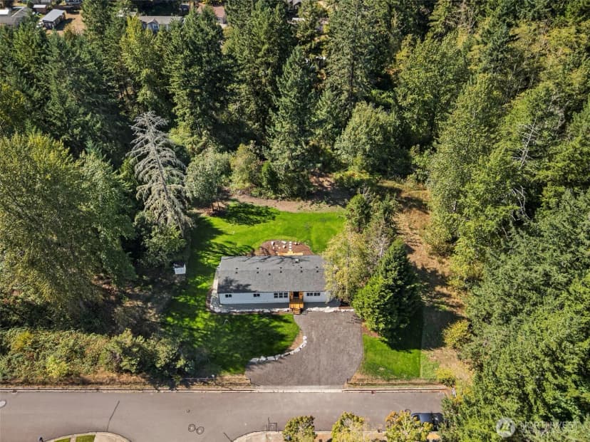 Property photo for 7132 Hawks Prairie Road Ne, Olympia photo 3