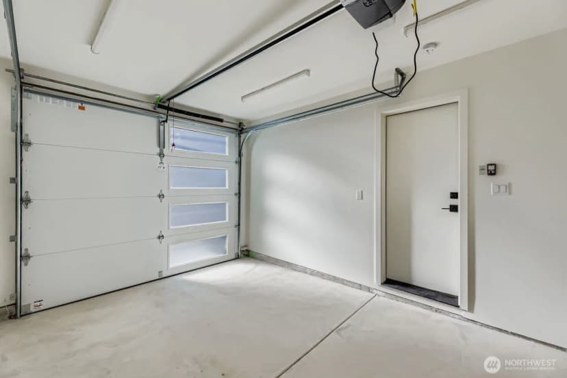 Property photo for 5715 35th Avenue Ne, Seattle photo 24