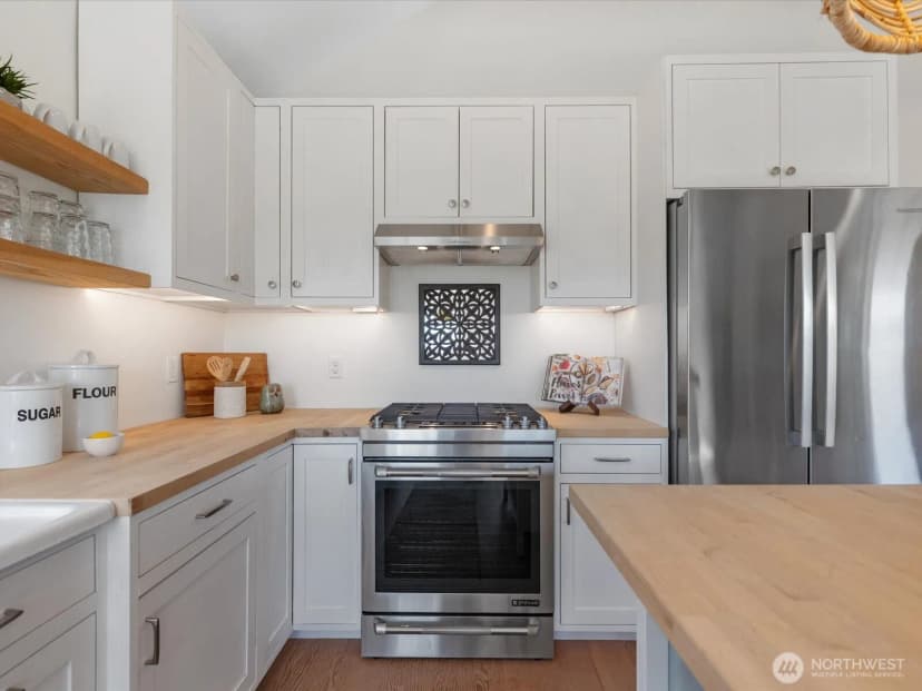 Property photo for 5504 318th Avenue Ne, Carnation photo 10