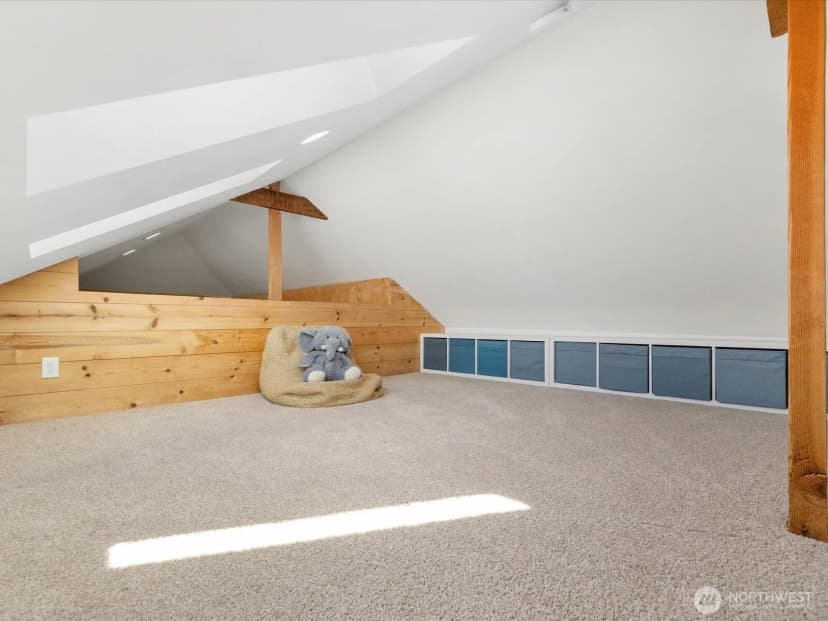 Property photo for 5504 318th Avenue Ne, Carnation photo 26