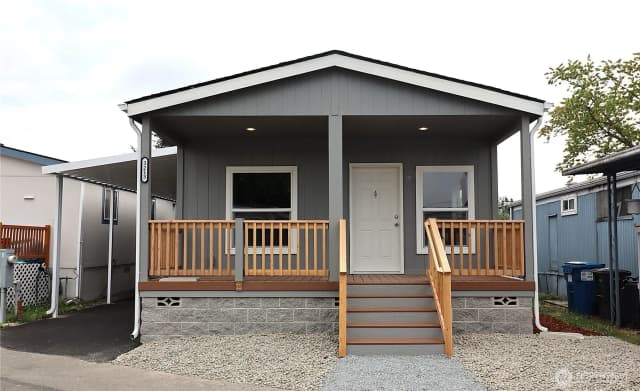 Property photo for 3213 S 182nd Place #215, Sea Tac photo 2