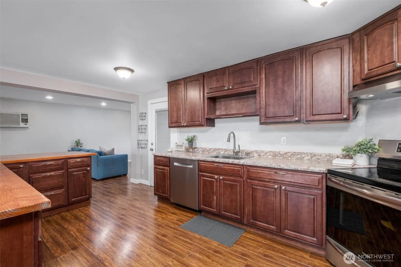 Property photo for 24 Hadley Street Ne, East Wenatchee photo 24