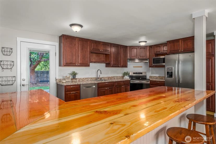 Property photo for 24 Hadley Street Ne, East Wenatchee photo 14
