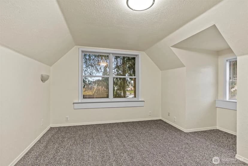 Property photo for 741 5th Avenue Sw, Castle Rock photo 16