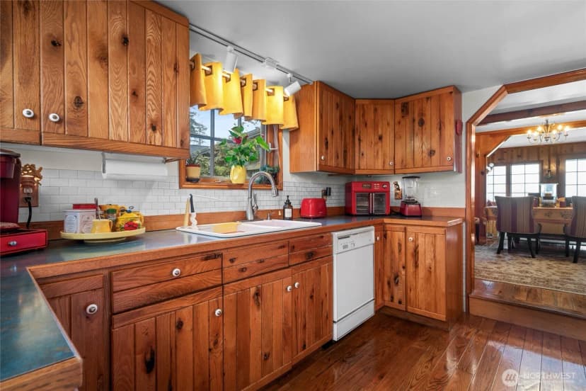 Property photo for 13197 Satterlee Rd, Anacortes photo 5