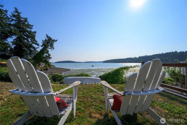 Property photo for 13197 Satterlee Rd, Anacortes photo 2