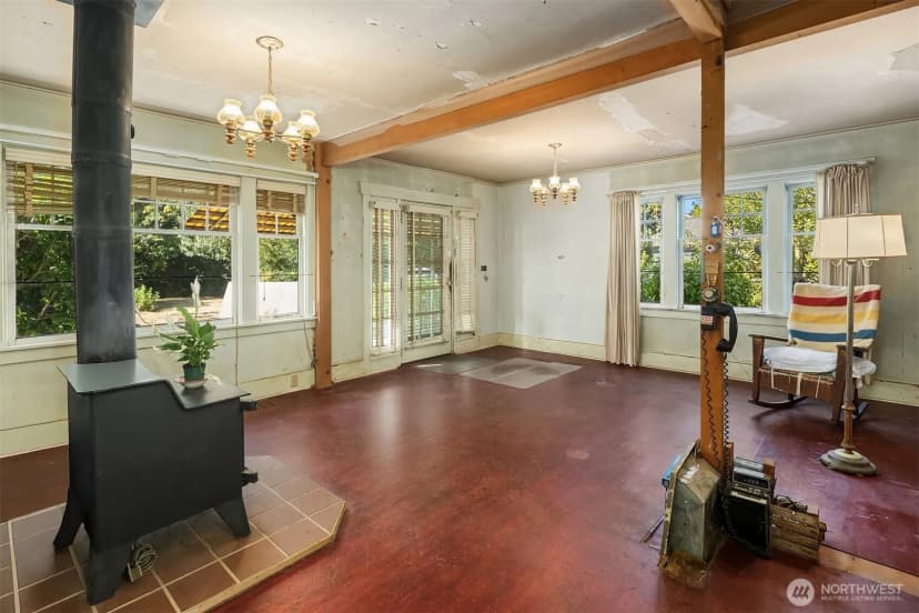 Property photo for 5202 35th Avenue Sw, Seattle photo 15