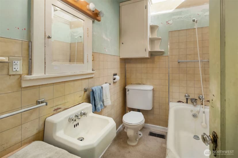 Property photo for 5202 35th Avenue Sw, Seattle photo 23