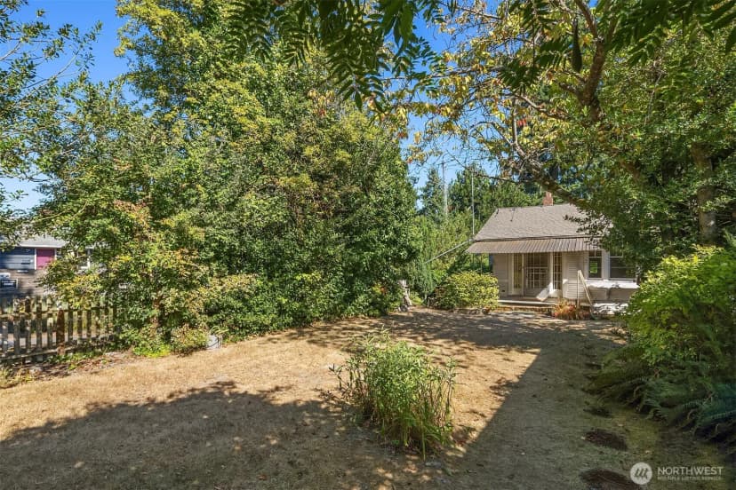 Property photo for 5202 35th Avenue Sw, Seattle photo 12