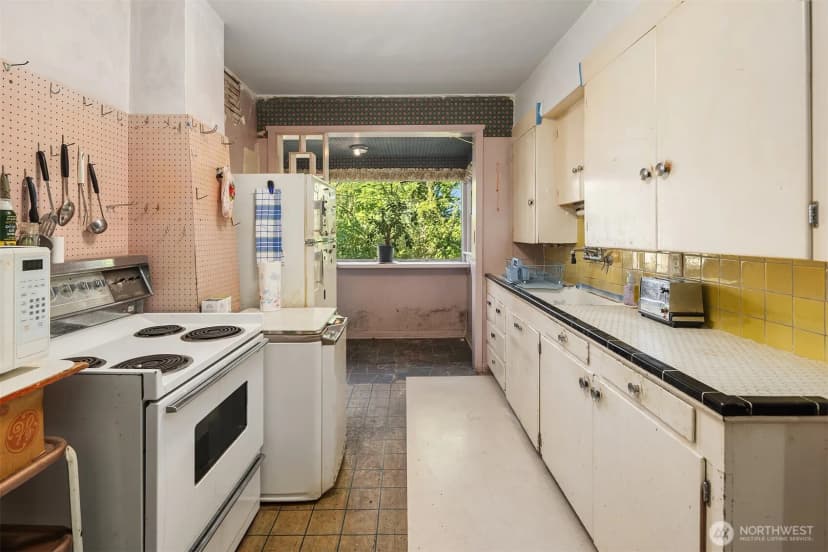 Property photo for 5202 35th Avenue Sw, Seattle photo 16