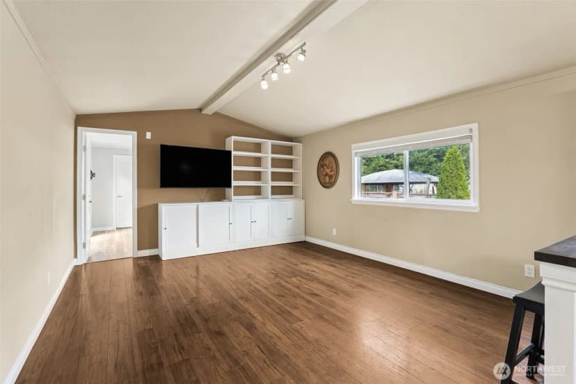 Property photo for 8517 Pepperidge Lane Se, Yelm photo 9