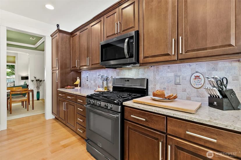 Property photo for 4917 Ne 8th Street, Renton photo 9