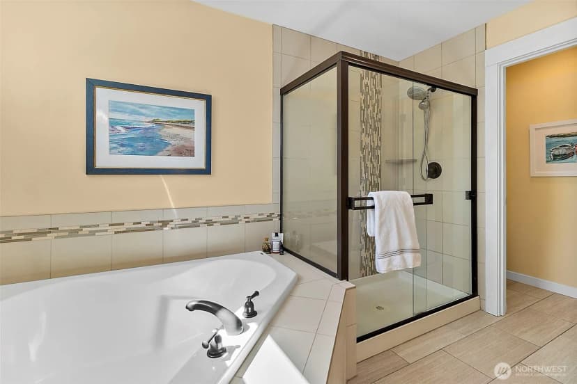 Property photo for 4917 Ne 8th Street, Renton photo 22