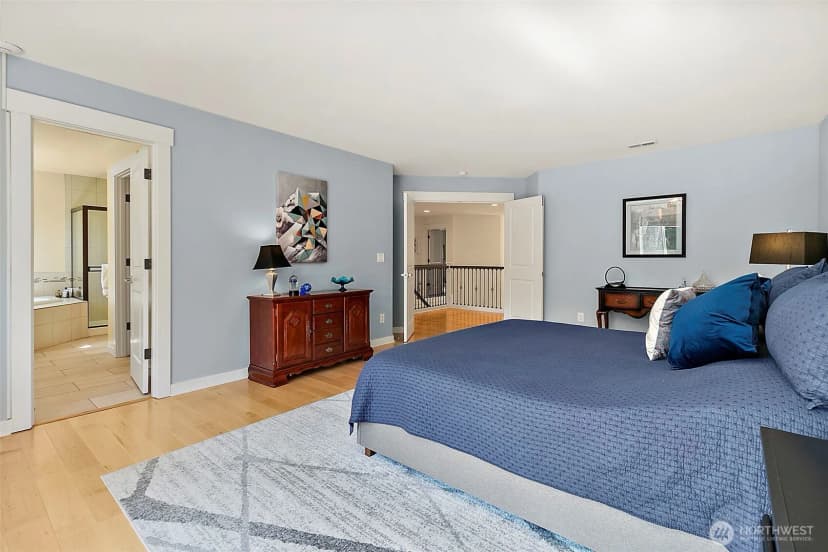 Property photo for 4917 Ne 8th Street, Renton photo 20