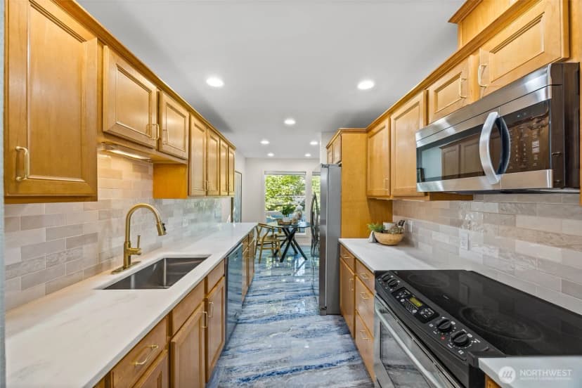 Property photo for 17442 Ne 40th Place #d3, Redmond photo 9