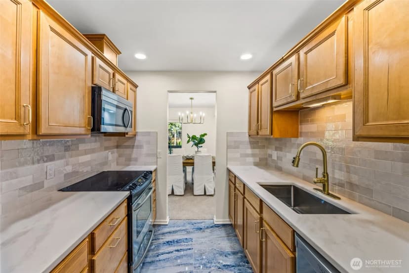 Property photo for 17442 Ne 40th Place #d3, Redmond photo 8