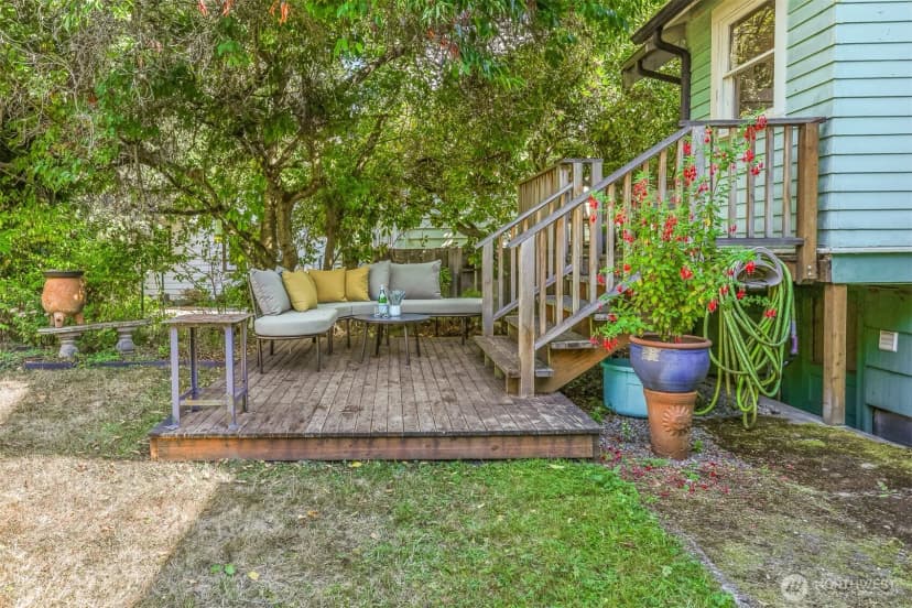 Property photo for 130 & 132 N 77th Street, Seattle photo 34