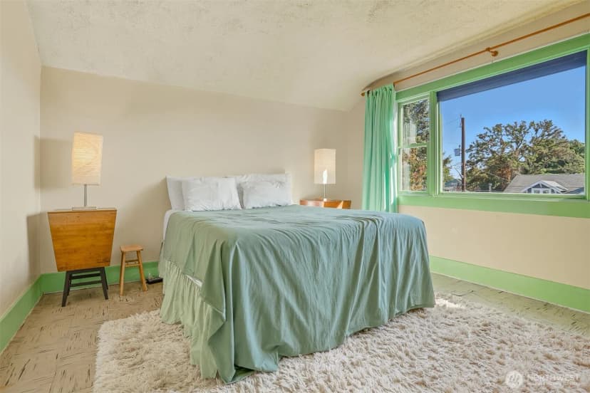 Property photo for 130 & 132 N 77th Street, Seattle photo 12