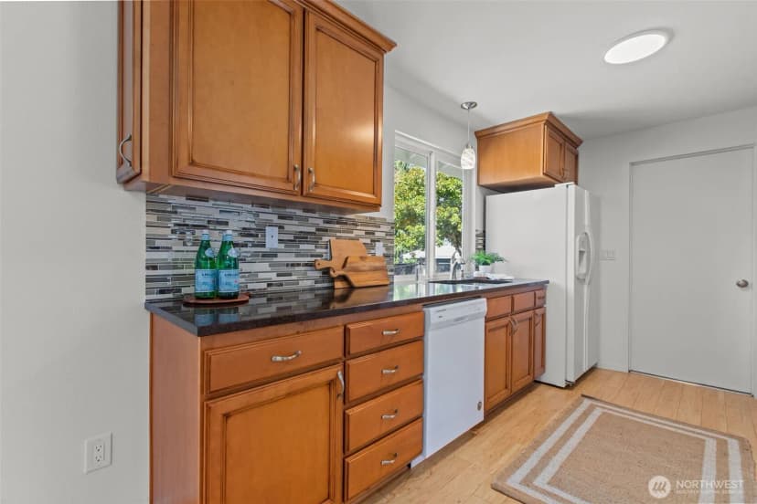 Property photo for 22816 85th Place W, Edmonds photo 15