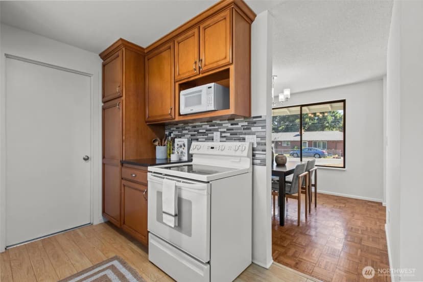 Property photo for 22816 85th Place W, Edmonds photo 16