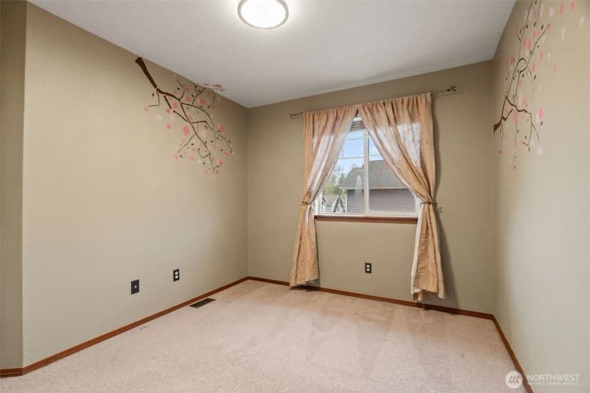 Property photo for 11805 12th Avenue W, Everett photo 19