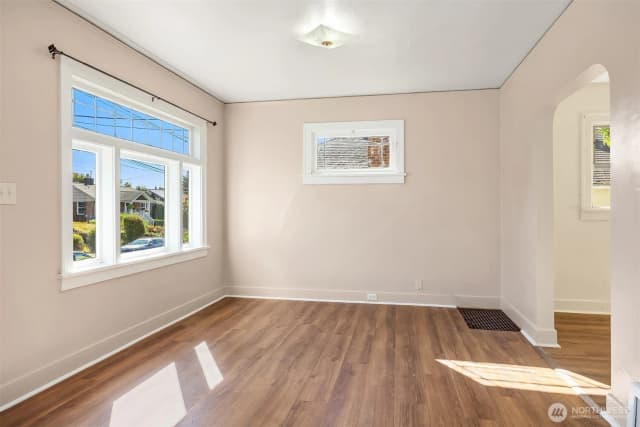 Property photo for 6749 10th Avenue Nw, Seattle photo 4
